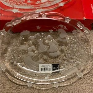NIB oval serving dish